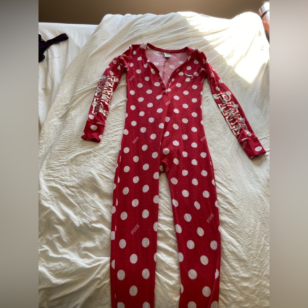 Pink Thermal red and white polka dots